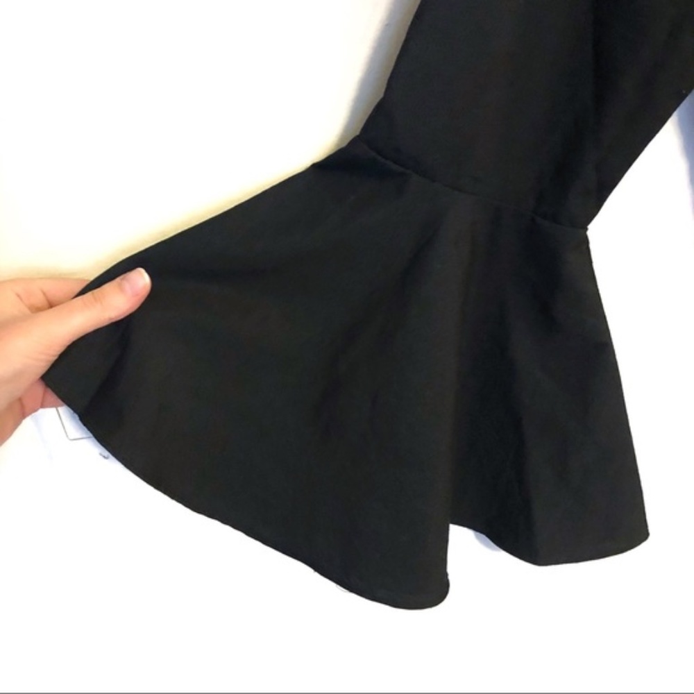 Cliché Bell Sleeve Embroidered Blouse - Picture 2 of 8